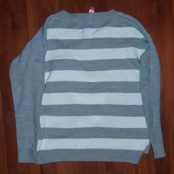 Sweater - Picture 2 of 2